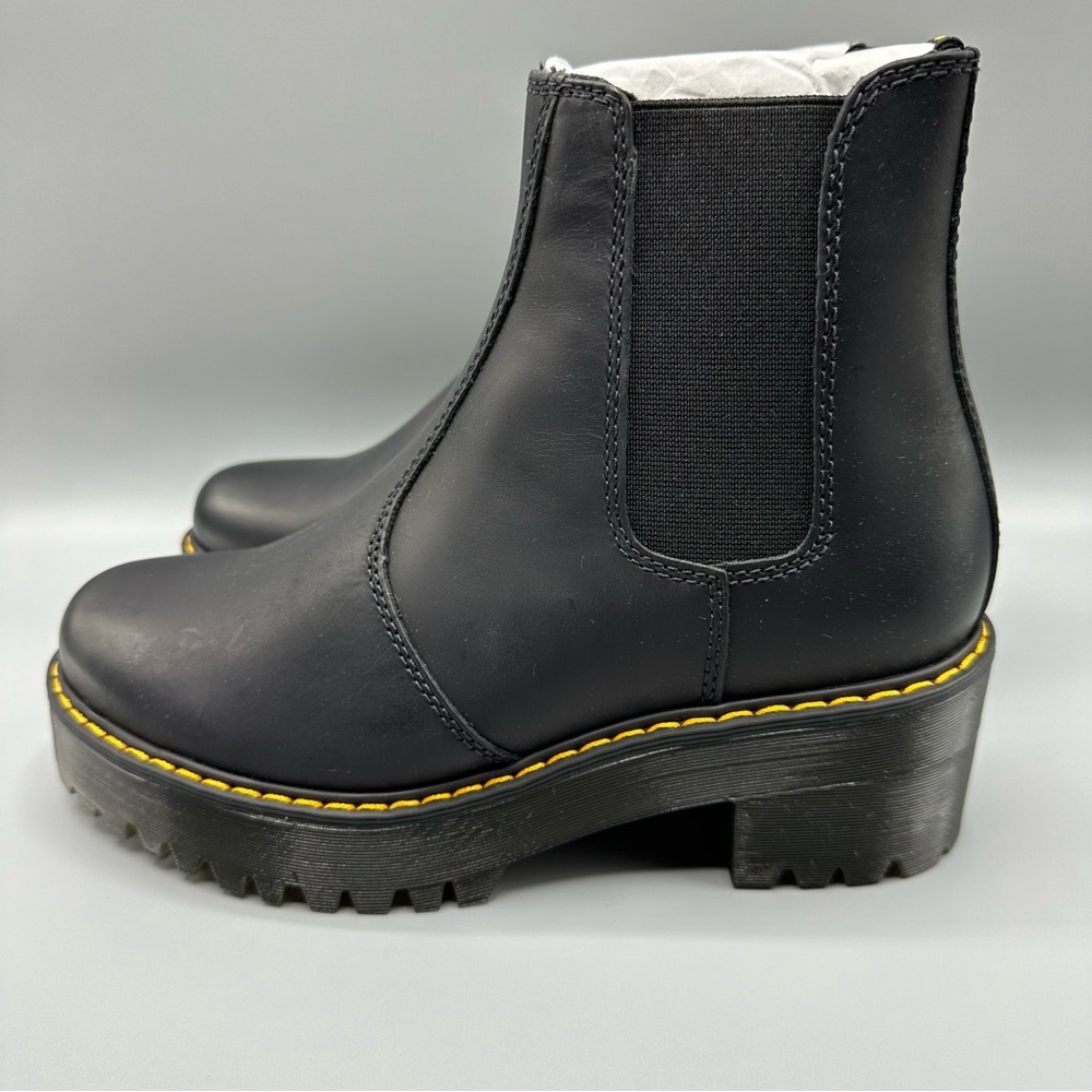 Dr. Martens Rometty Leather Platform Chelsea Boots Women’s Soze 8 Black